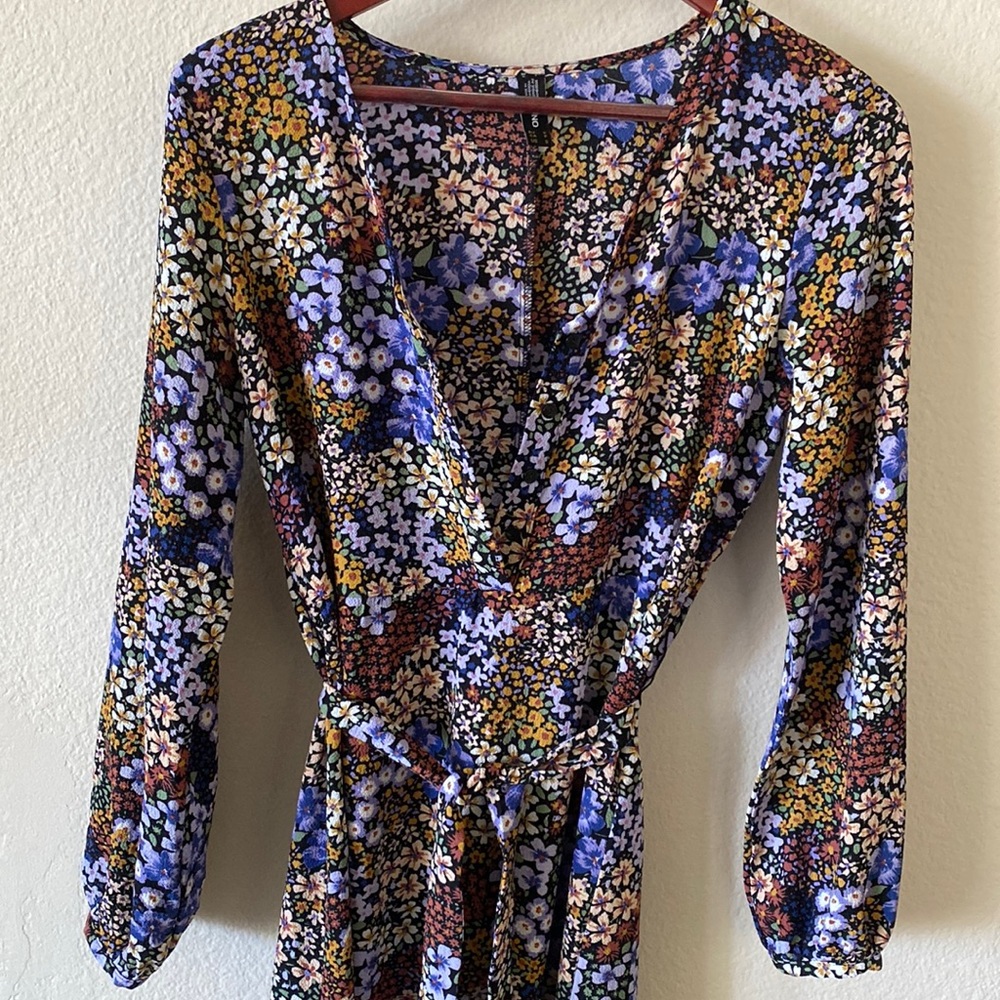 Only Floral Tie-Waist Midi Dress Button Front 70s Pattern Colorful Flared Bottom